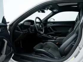 Porsche 911 (2024) thumbnail 7