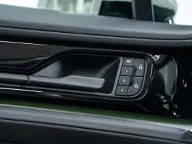 Porsche Panamera (2024) thumbnail 34