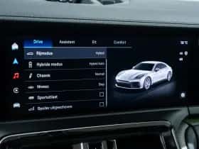 Porsche Panamera (2024) thumbnail 44