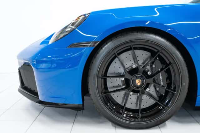 Porsche 911 (2026) thumbnail 6