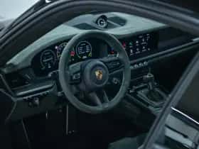 Porsche 911 (2025) thumbnail 26
