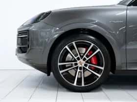 Porsche Cayenne (2025) thumbnail 6