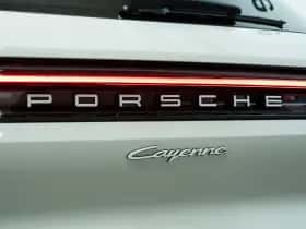 Porsche Cayenne (2025) thumbnail 17