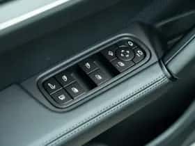 Porsche Cayenne (2025) thumbnail 26