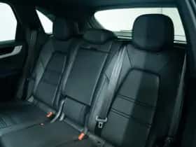 Porsche Cayenne (2025) thumbnail 28