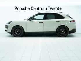 Porsche Cayenne (2025) thumbnail 5