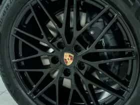 Porsche Cayenne (2025) thumbnail 7