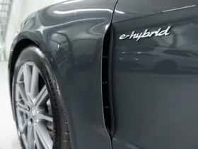 Porsche Panamera (2025) thumbnail 17