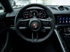 Porsche Panamera (2025) thumbnail 10