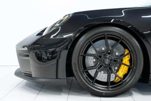 Porsche 911 (2026) thumbnail 6