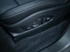 Porsche Macan (2025) thumbnail 18