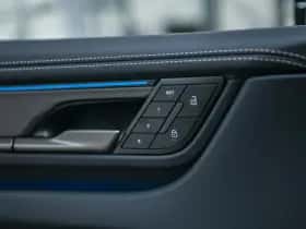 Porsche Macan (2025) thumbnail 22