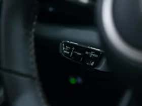 Porsche Macan (2025) thumbnail 36