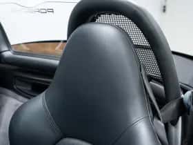Porsche Boxster (2004) thumbnail 25