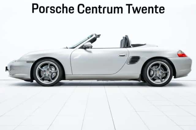 Porsche Boxster (2004) thumbnail 5