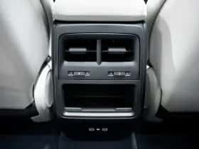 Porsche Macan (2025) thumbnail 30