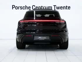 Porsche Macan (2025) thumbnail 4