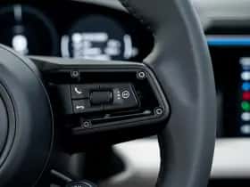 Porsche Macan (2025) thumbnail 34