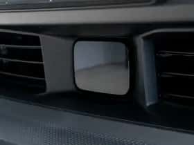 Porsche Macan (2025) thumbnail 10