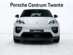 Porsche Macan (2025) thumbnail 2