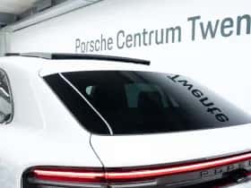 Porsche Macan (2025) thumbnail 17