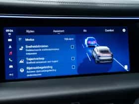 Porsche Macan (2025) thumbnail 43