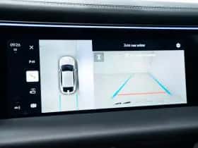 Porsche Macan (2025) thumbnail 44