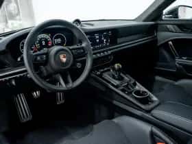 Porsche 911 (2026) thumbnail 24