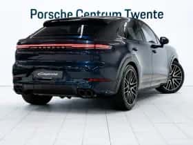 Porsche Cayenne (0) thumbnail 3