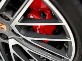Porsche 911 (2021) thumbnail 13