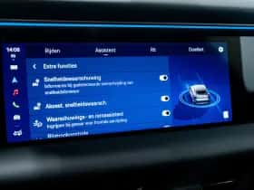 Porsche Macan (2026) thumbnail 39