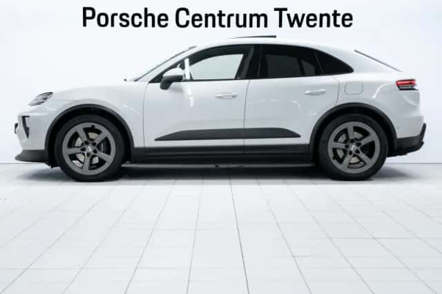 Porsche Macan (2026) thumbnail 5
