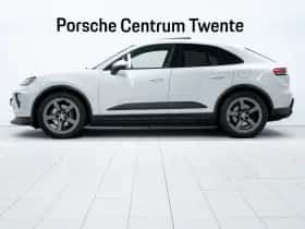 Porsche Macan (2026) thumbnail 5