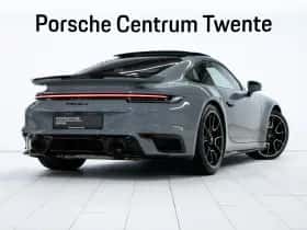 Porsche 911 (2024) thumbnail 3