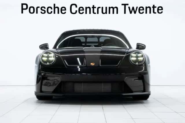 Porsche 911 (2026) thumbnail 2