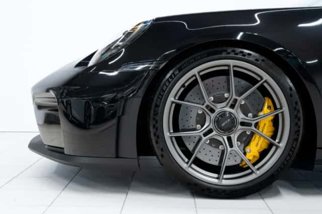 Porsche 911 (2026) thumbnail 6