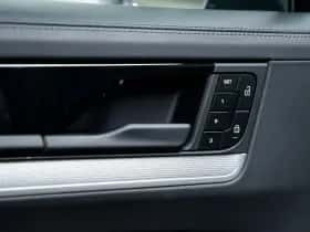 Porsche Cayenne (2024) thumbnail 25