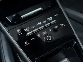 Porsche Cayenne (2024) thumbnail 45