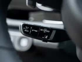 Porsche Panamera (0) thumbnail 36