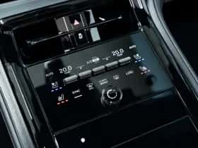 Porsche Panamera (0) thumbnail 46