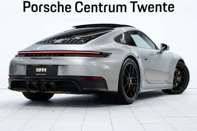 Porsche 911 (2026) thumbnail 3
