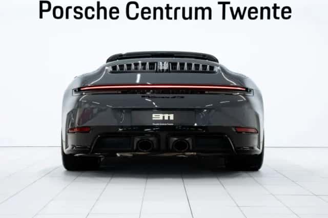 Porsche 911 (2026) thumbnail 4