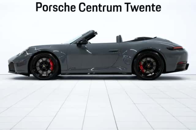 Porsche 911 (2026) thumbnail 5