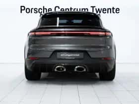 Porsche Cayenne (2025) thumbnail 4