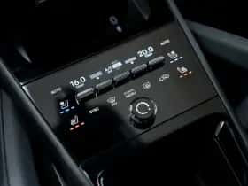 Porsche Cayenne (2025) thumbnail 50
