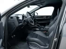 Porsche Cayenne (2025) thumbnail 7