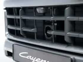 Porsche Cayenne (2025) thumbnail 10