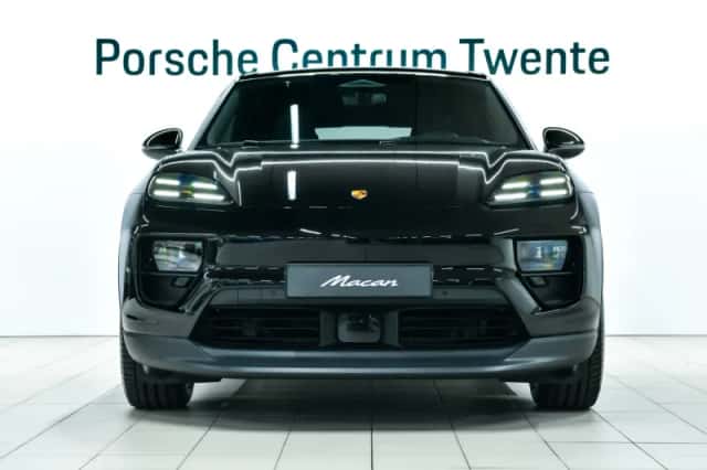 Porsche Macan (2026) thumbnail 2