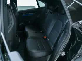 Porsche Macan (2026) thumbnail 18