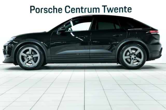 Porsche Macan (2026) thumbnail 5